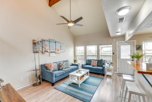Waterfront Mustang Island Retreat with Dock! - image 13