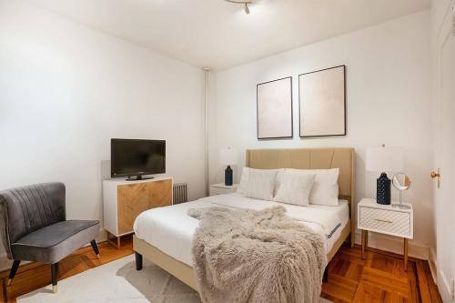 61-2A Large 1BR in Upper East Side in New York, USA