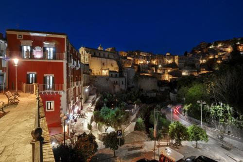 533887417 Itria Palace