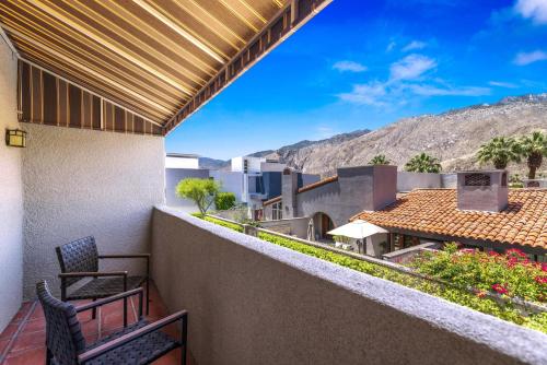 Villa del Sol Montana - A Ryson Property - Tap to explore photos