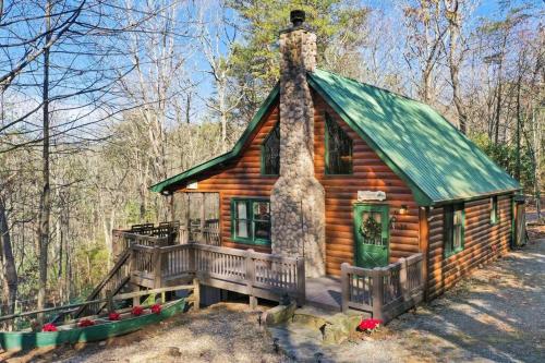 Location, Hot Tub, Theater, Outdoor Fireplace in Blue Ridge, USA