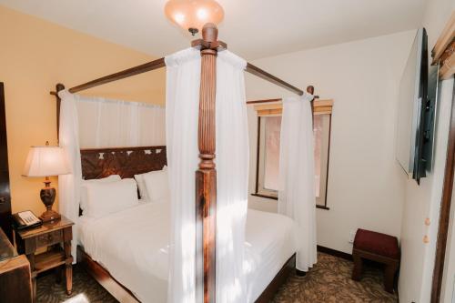 Pantai Inn - image 13