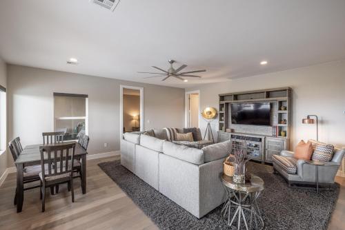 Cairn House 2 in อิวินส์