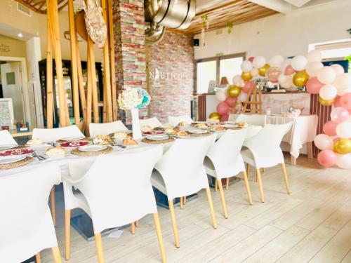 ガルチャ Hostal playa Dreams nautico Adults 4つ星 ホテル 客室