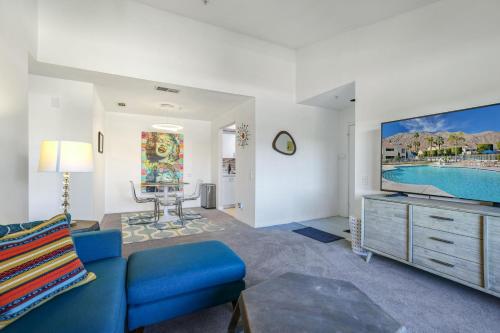 Convenient & Cozy Downtown - A Ryson Property in Palm Springs, USA