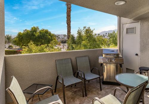 Classic Comfort in Central PS - A Ryson Property in Palm Springs, USA