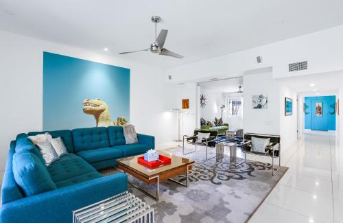 Eclectic & Comfortable Canyon Corridor - A Ryson Property in Palm Springs, USA