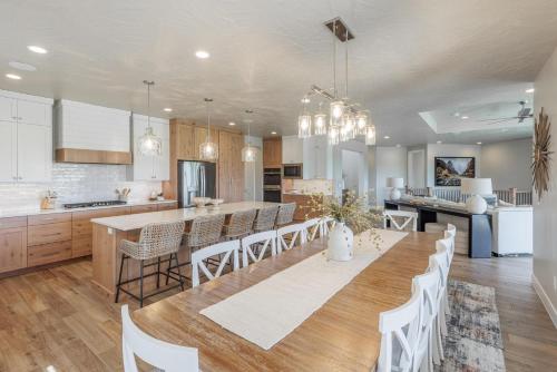 Red Mountain in อิวินส์