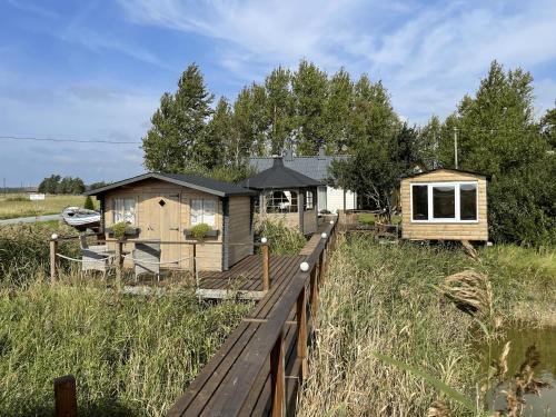 Seaside Retreat with Hot tub,Sauna, Pool & BBQ Seaside Retreat with Hot tub,Sauna, Pool & BBQ