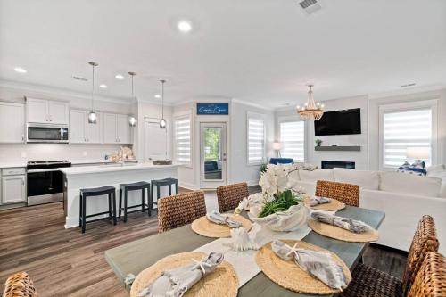 4BD Beach & Golf Retreat! Game Room, Beach Gear in Hilton Head Island Waterfront
