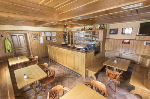 Pub/Lounge, Gostilna Pension Blegos in Poljane Nad Skofjo Loko
