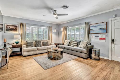 Family Home 2BR Heated Pool, Victoria Park in Fort Lauderdale, USA