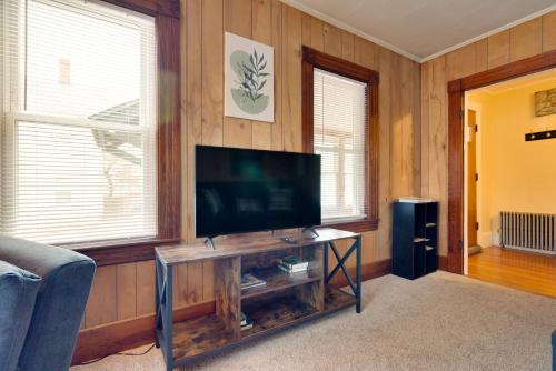 Easthampton Vacation Rental Near Mill Buildings!