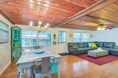 Quiet Retreat with Boat Parking, 2 Mi to Marina in Inglis, USA