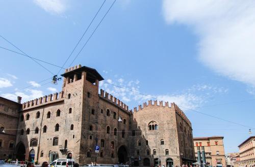 UR-NEST Piazza Maggiore - image 12