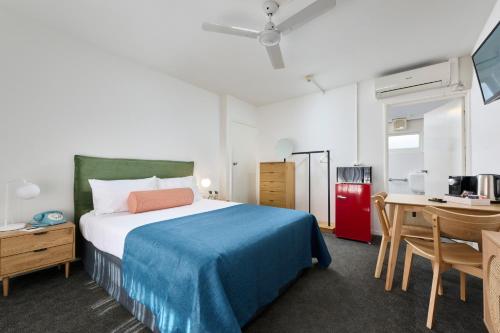 room detail thumbnail 0