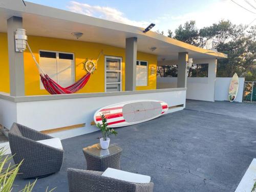 Nela’s Beach House in 阿雷西博