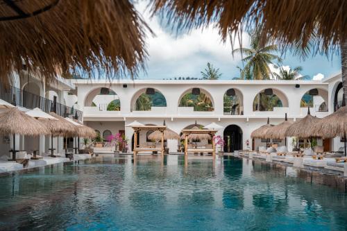 533970656 El Tropico Boutique Hotel