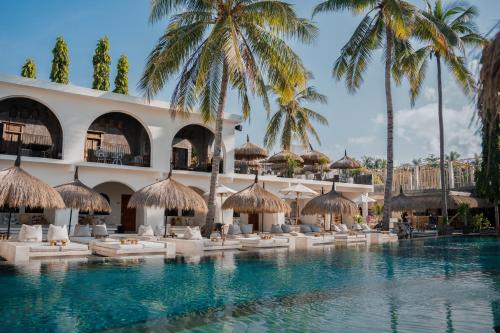 533970661 El Tropico Boutique Hotel