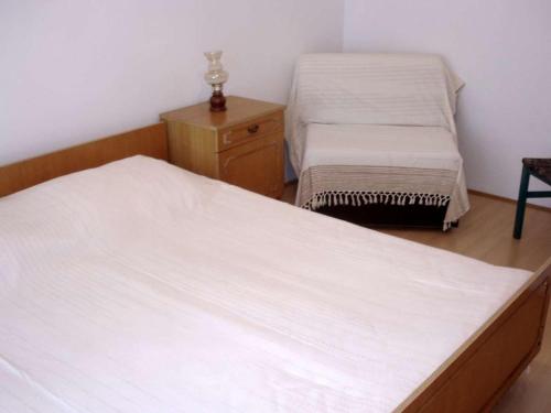 Two-Bedroom Apartment with Terrace image 8