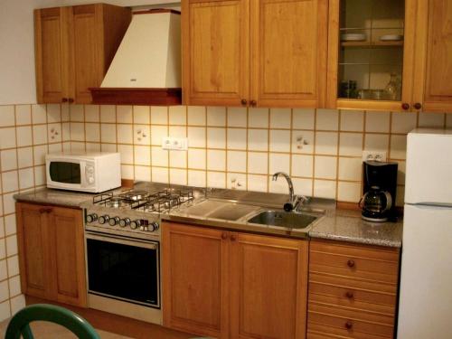 Two-Bedroom Apartment with Terrace image 3