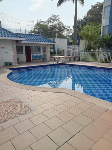 Apartamento cerca estacion de lagos