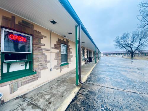 Hillcrest Motel - main image
