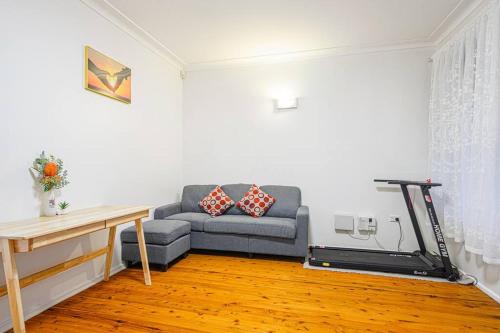 Penrith｜Nepean hospital｜4Br house｜wifi&Parking photo 3
