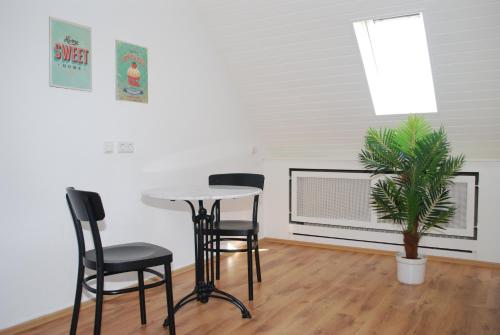 Altenbochumer Apartment - image 11