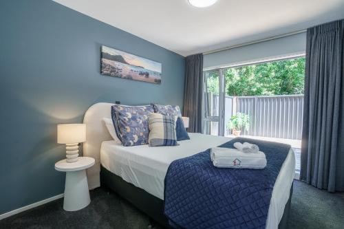 Auckland City Escape Modern Home with Spa Pool, Окленд