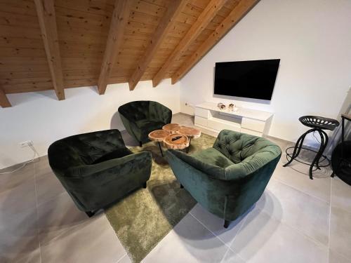 furnished & equipped TDY-TLA-TLF House-A - vollständig ausgestattetes Ferienhaus