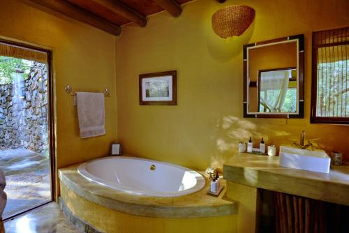 Motswiri Private Safari Lodge