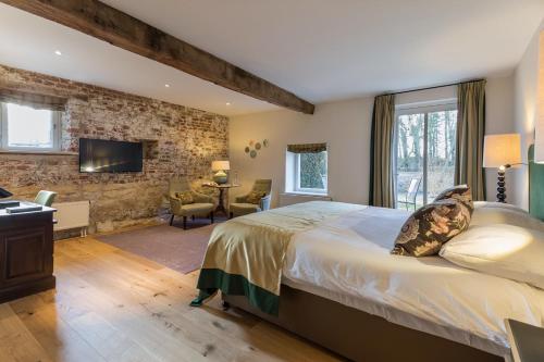 Van der Valk Hotel Kasteel Terworm - Tap to explore photos