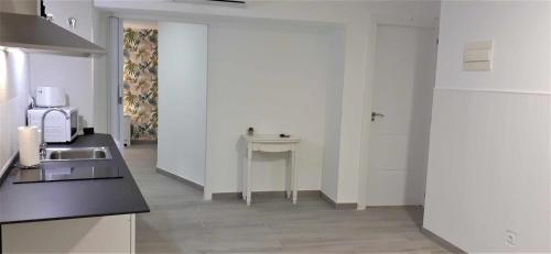Coqueto Apartamento en el Corazón de Madrid Sol - image 10