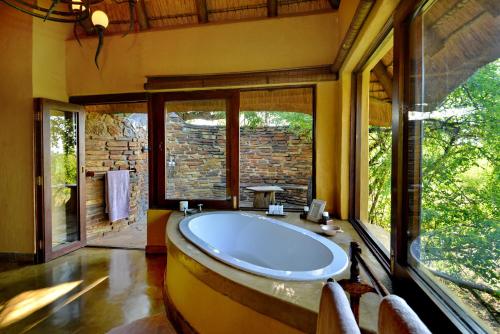 Motswiri Private Safari Lodge