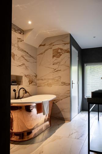 Baño, Van der Valk Hotel Kasteel Terworm in Heerlen