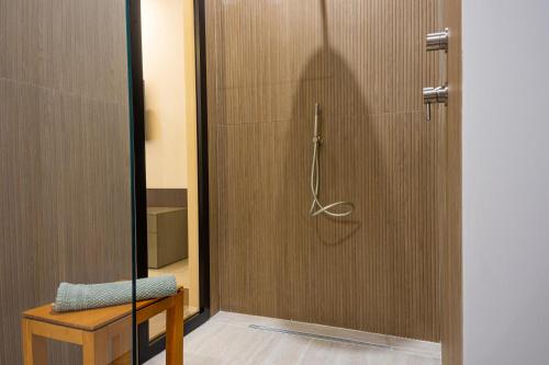 Deluxe Room image 10