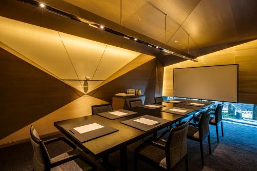 534040254 Hotel Okura Kyoto Okazaki Bettei -Age Requirement 12 over-