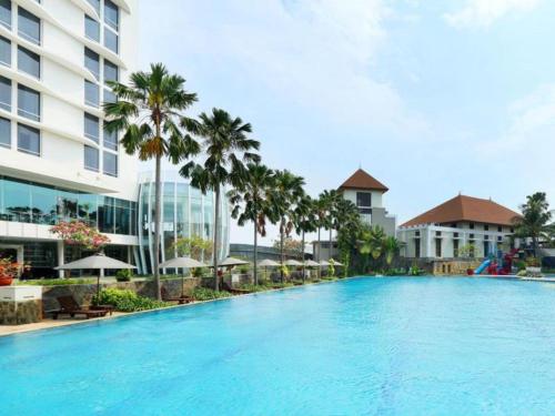 Hotel Santika Premiere Kota Harapan Indah