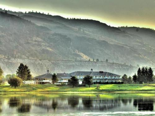 . South Thompson Inn