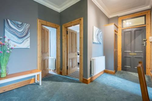 Bridge View Apartments - image 5