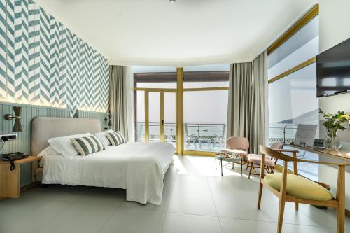 1 queen bed