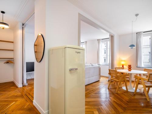 One-Bedroom Apartment image 10