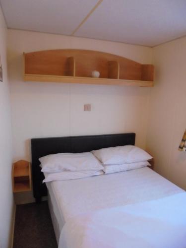 6 berth 3 bedroom Northshore Skegness Emirates