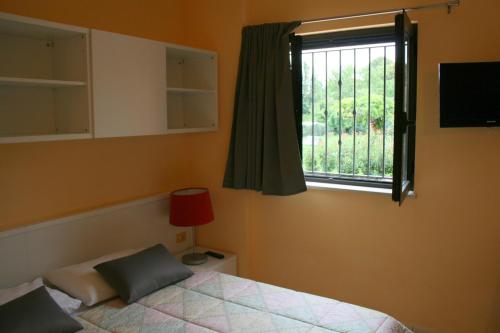 Family Room With Kitchenette image 10