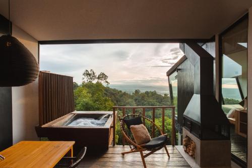 شرفة/ تراس, Aurora Cabins by Panoramika in طبناً