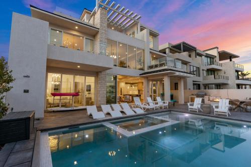 The Beach Front Max home