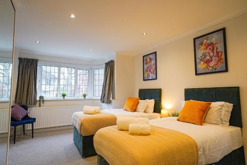 Three-Bedroom House room in Southampton 3 Bedroom Luxury House