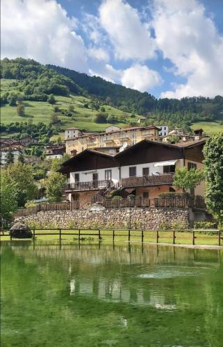  CASA LAGHETTO in Bovegno
