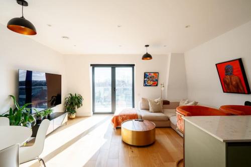 Beautiful & Contemporary Watford Retreat - Apartment - Watford